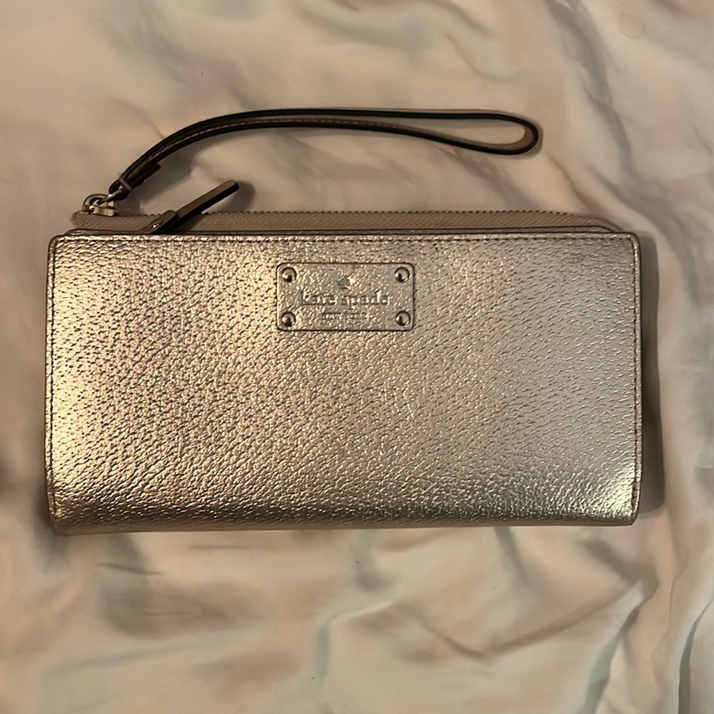 Kate spade wristlet clutch wallet